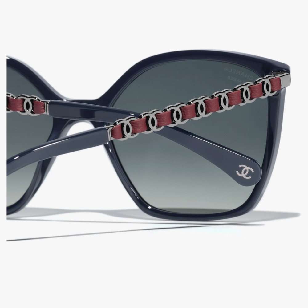 CHANEL Square Frame CH 5546Q 1462/K4 Navy Blue/Maroon calf Sunglasses